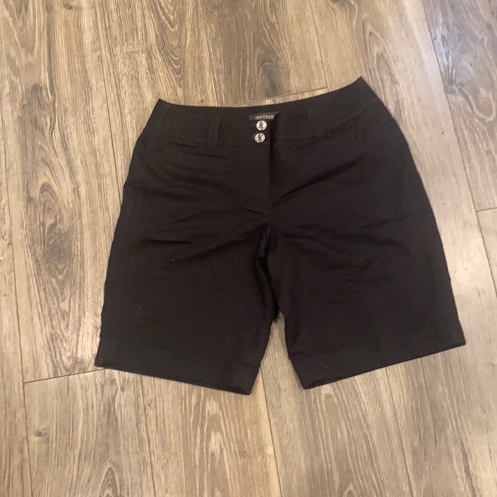 WHBM Bermuda shorts